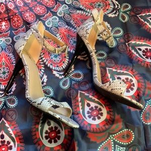 NEW Mossimo Faux Snake Skin Stiletto Heels 8.5 Adjustqble Strap